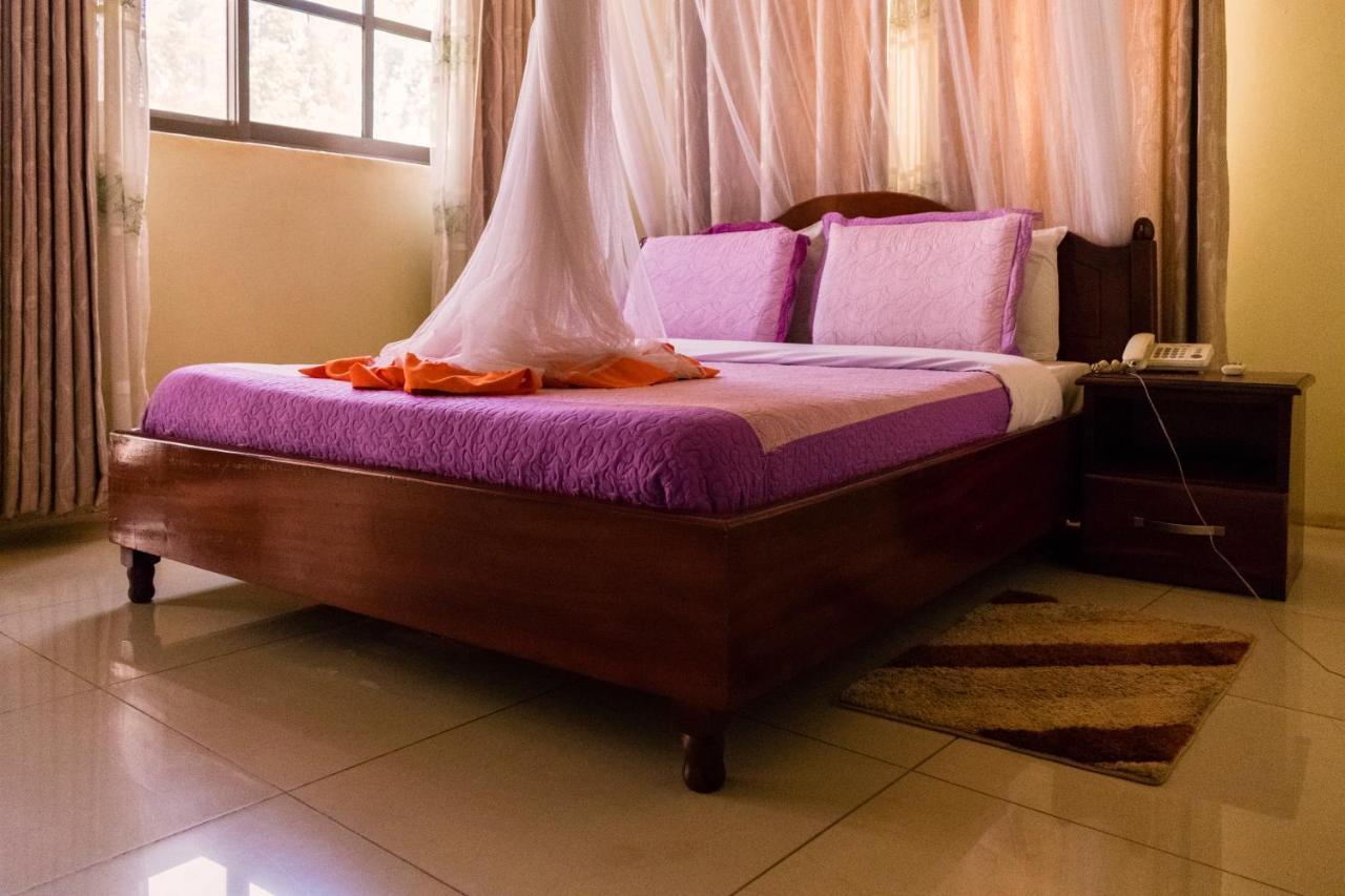 Kahondo Buffalo Hotel Kampala Makerere 外观 照片