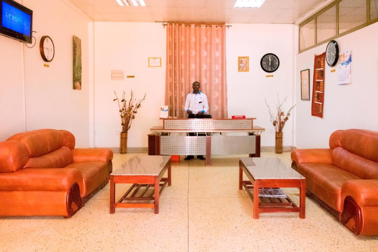 Kahondo Buffalo Hotel Kampala Makerere 外观 照片