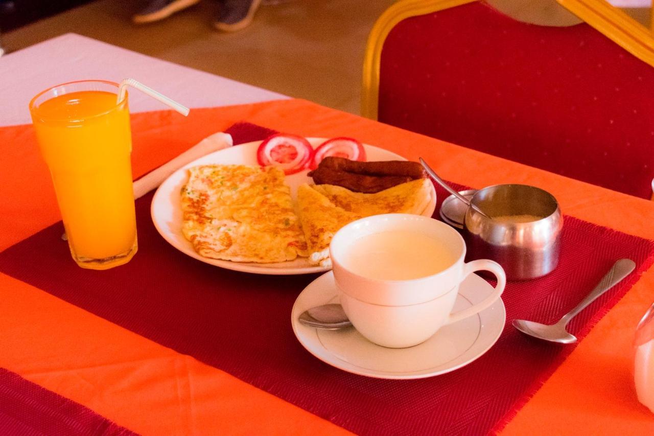 Kahondo Buffalo Hotel Kampala Makerere 外观 照片